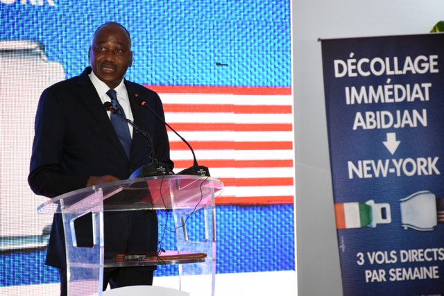 LANCEMENT DU PREMIER VOL DIRECT ABIDJAN-NEW YORK : LE PREMIER MINISTRE IVOIRIEN, AMADOU GON COULIBALY, SALUE LA REDUCTION DES COUTS ET LE GAIN DE TEMPS